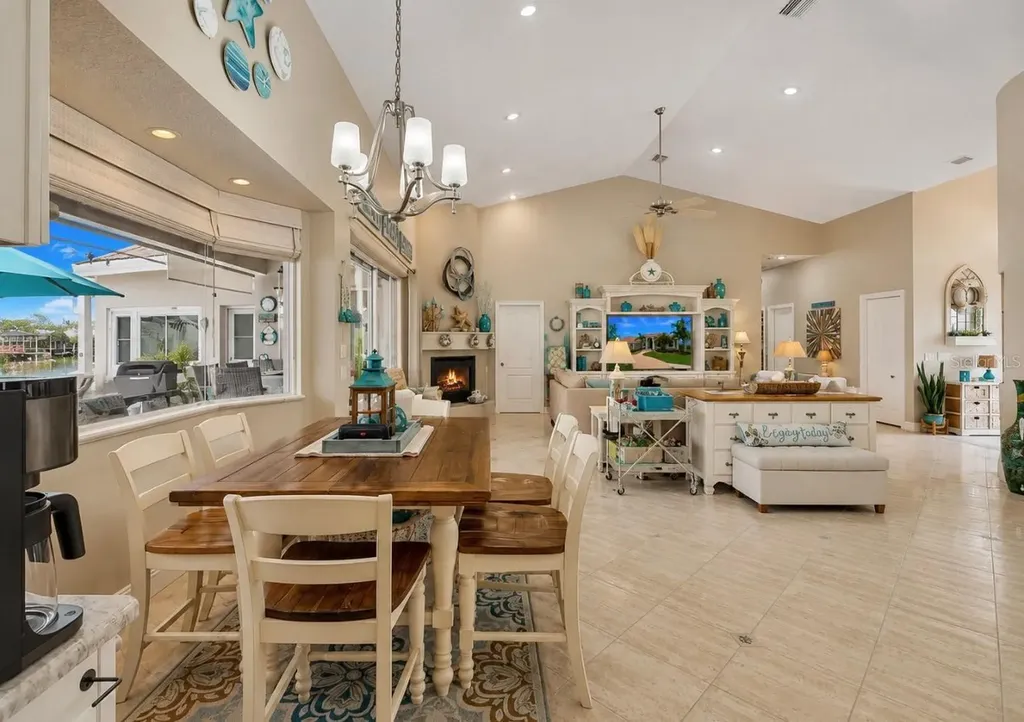 929 Allegro Lane Apollo Beach FL 33572