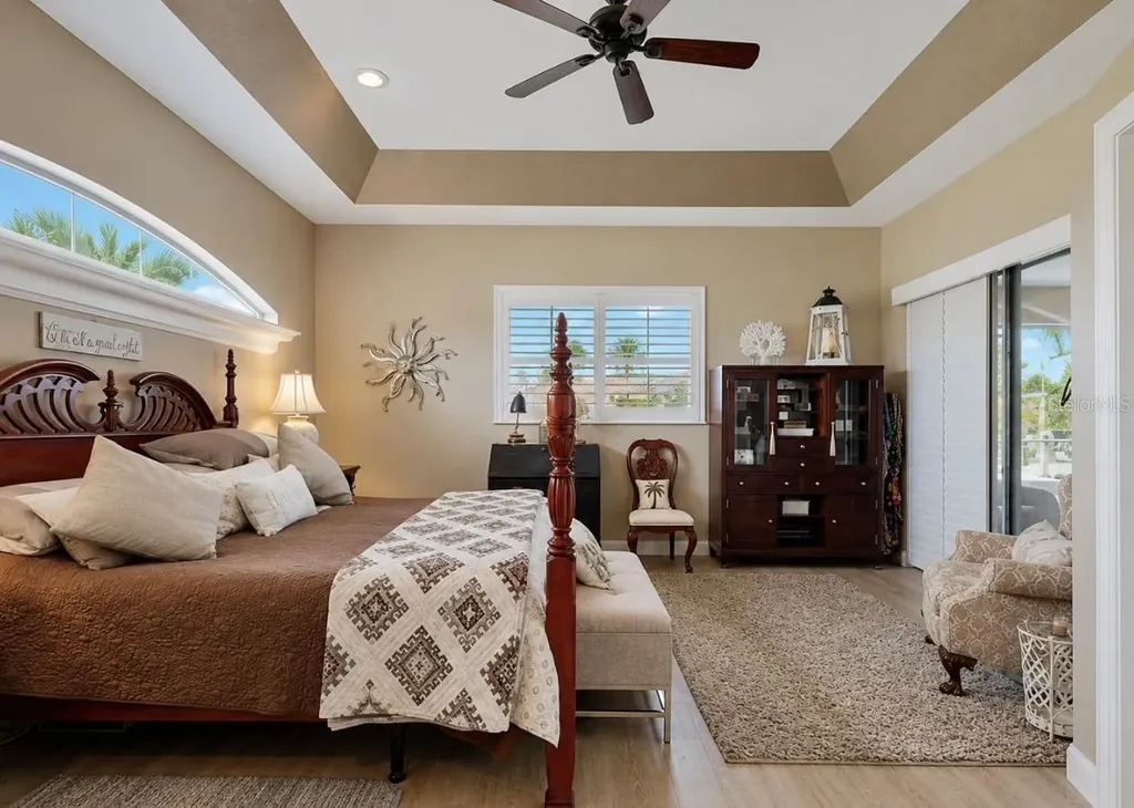 929 Allegro Lane Apollo Beach FL 33572