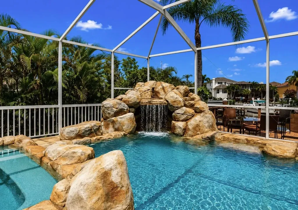 929 Allegro Lane Apollo Beach FL 33572