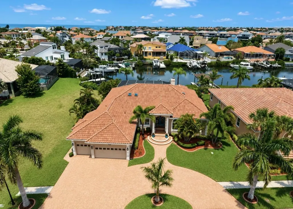 929 Allegro Lane Apollo Beach FL 33572
