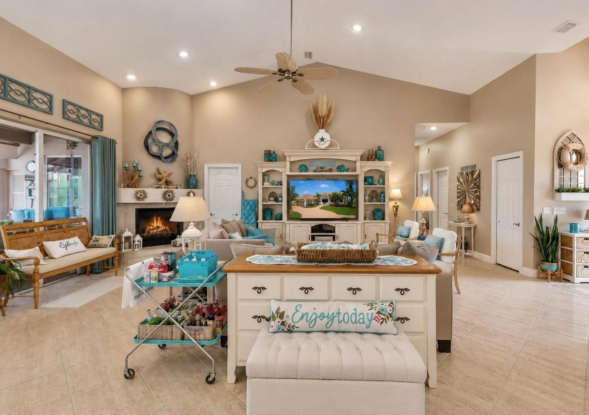 929 Allegro Lane Apollo Beach FL 33572