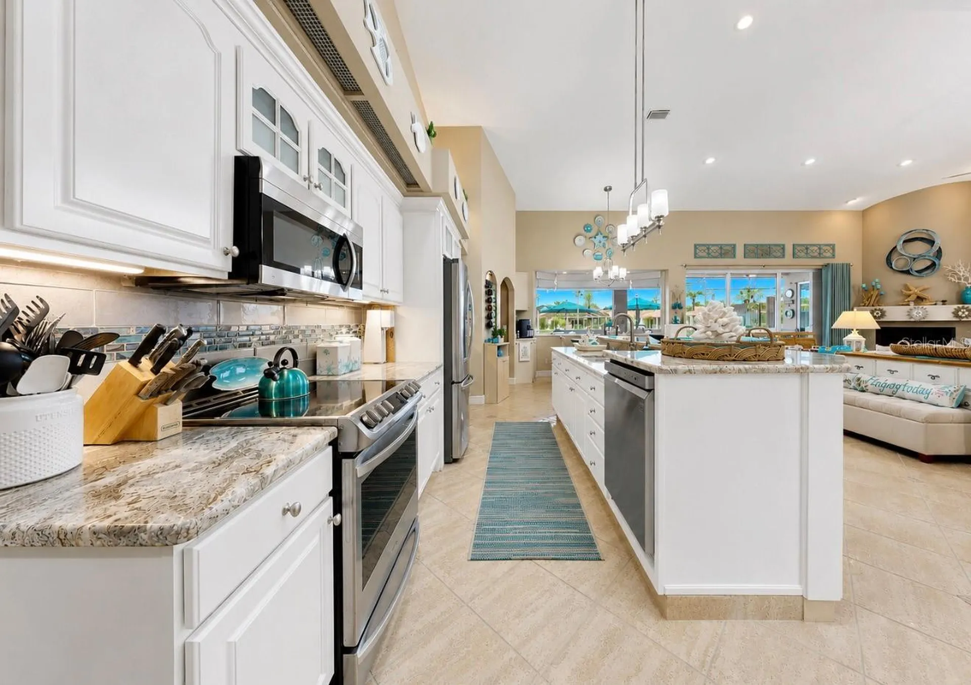 929 Allegro Lane Apollo Beach FL 33572