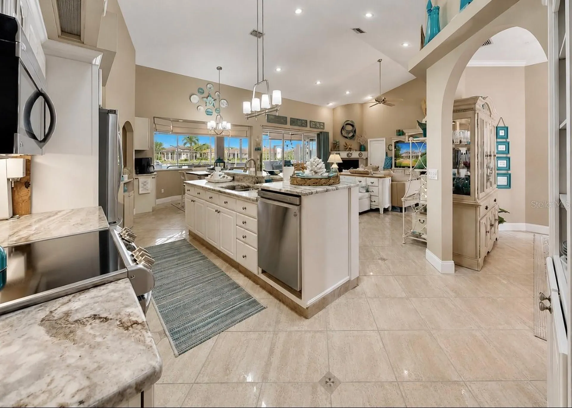 929 Allegro Lane Apollo Beach FL 33572