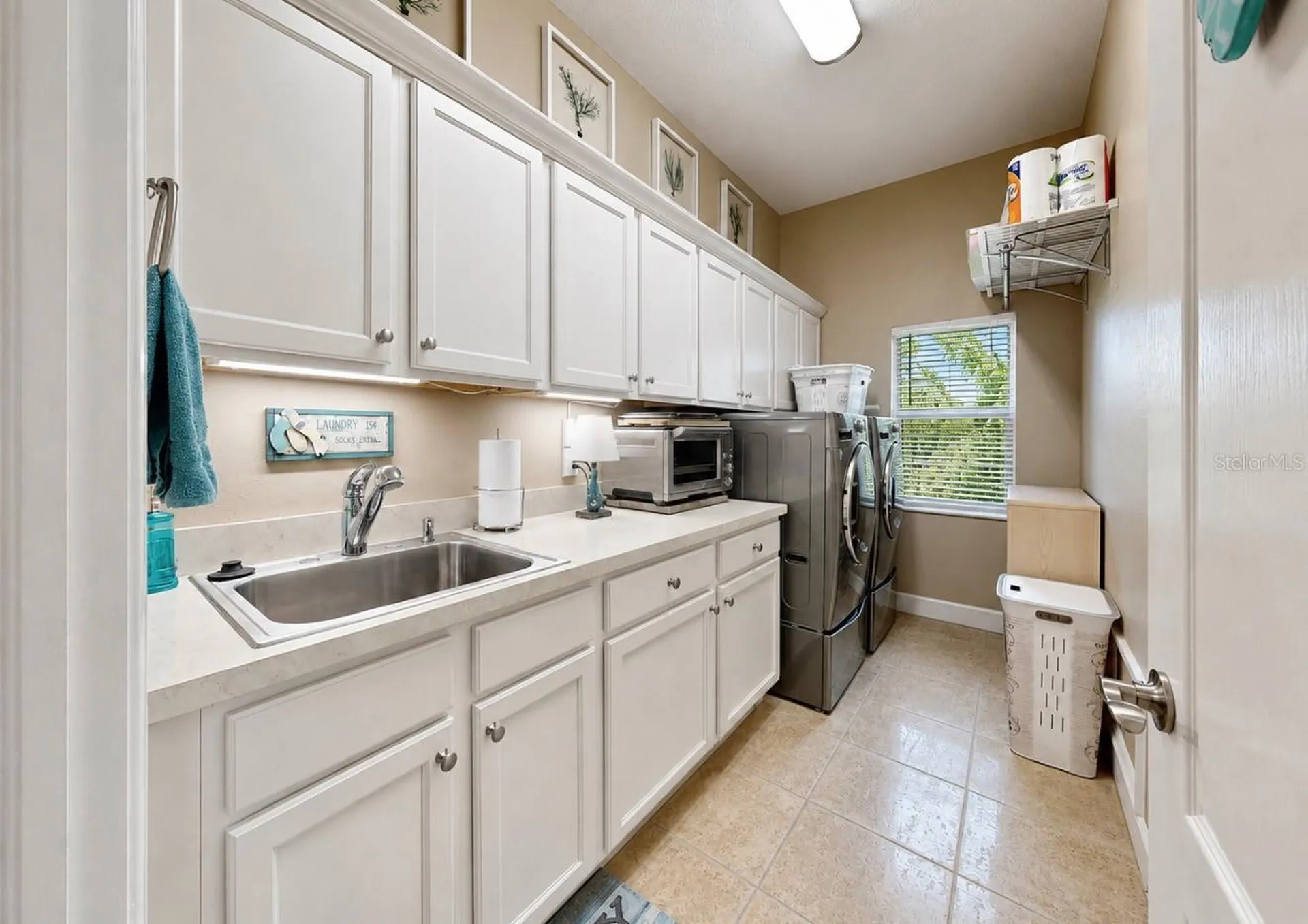 929 Allegro Lane Apollo Beach FL 33572