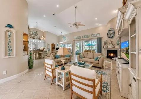 929 Allegro Lane Apollo Beach FL 33572