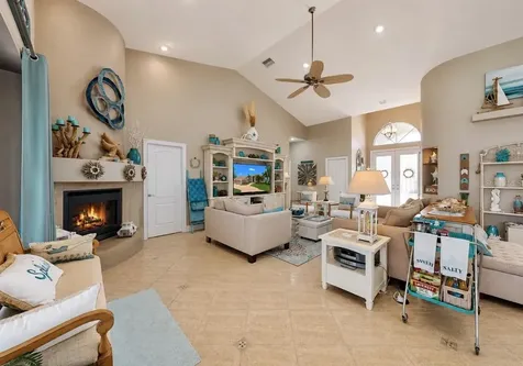 929 Allegro Lane Apollo Beach FL 33572