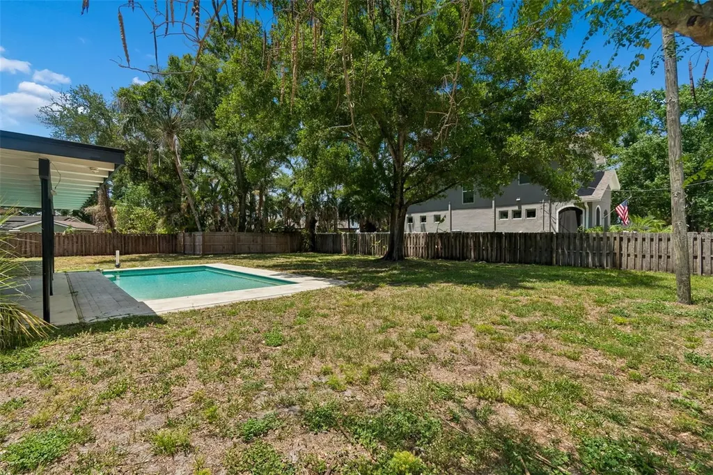 1003 W River Heights Avenue Tampa FL 33603