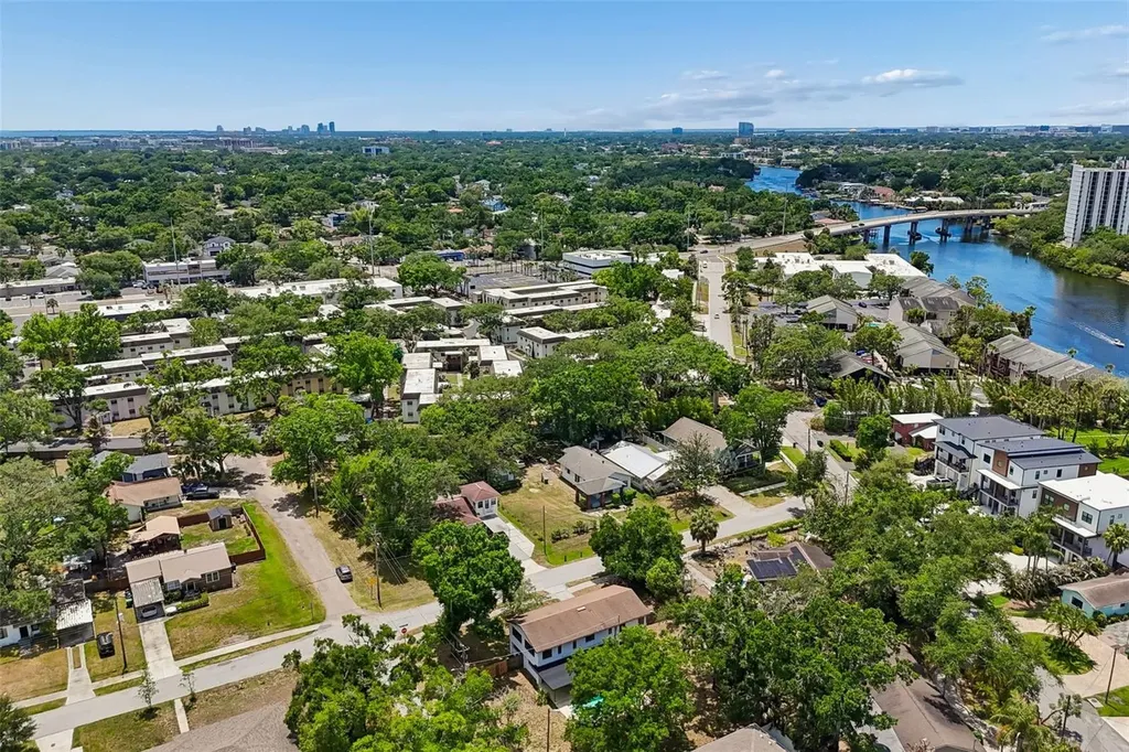 1003 W River Heights Avenue Tampa FL 33603