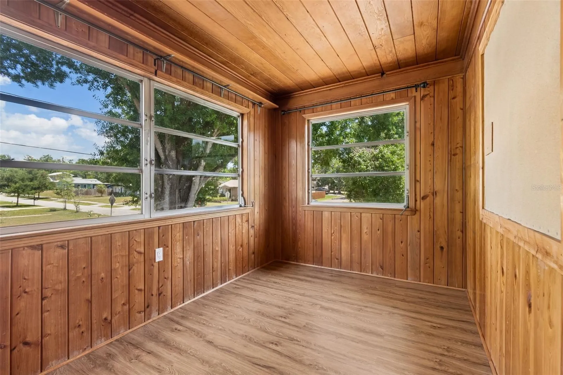 1003 W River Heights Avenue Tampa FL 33603