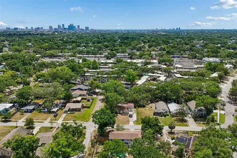 1003 W River Heights Avenue Tampa FL 33603