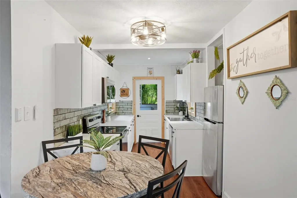 4627 1st Avenue N St Petersburg FL 33713