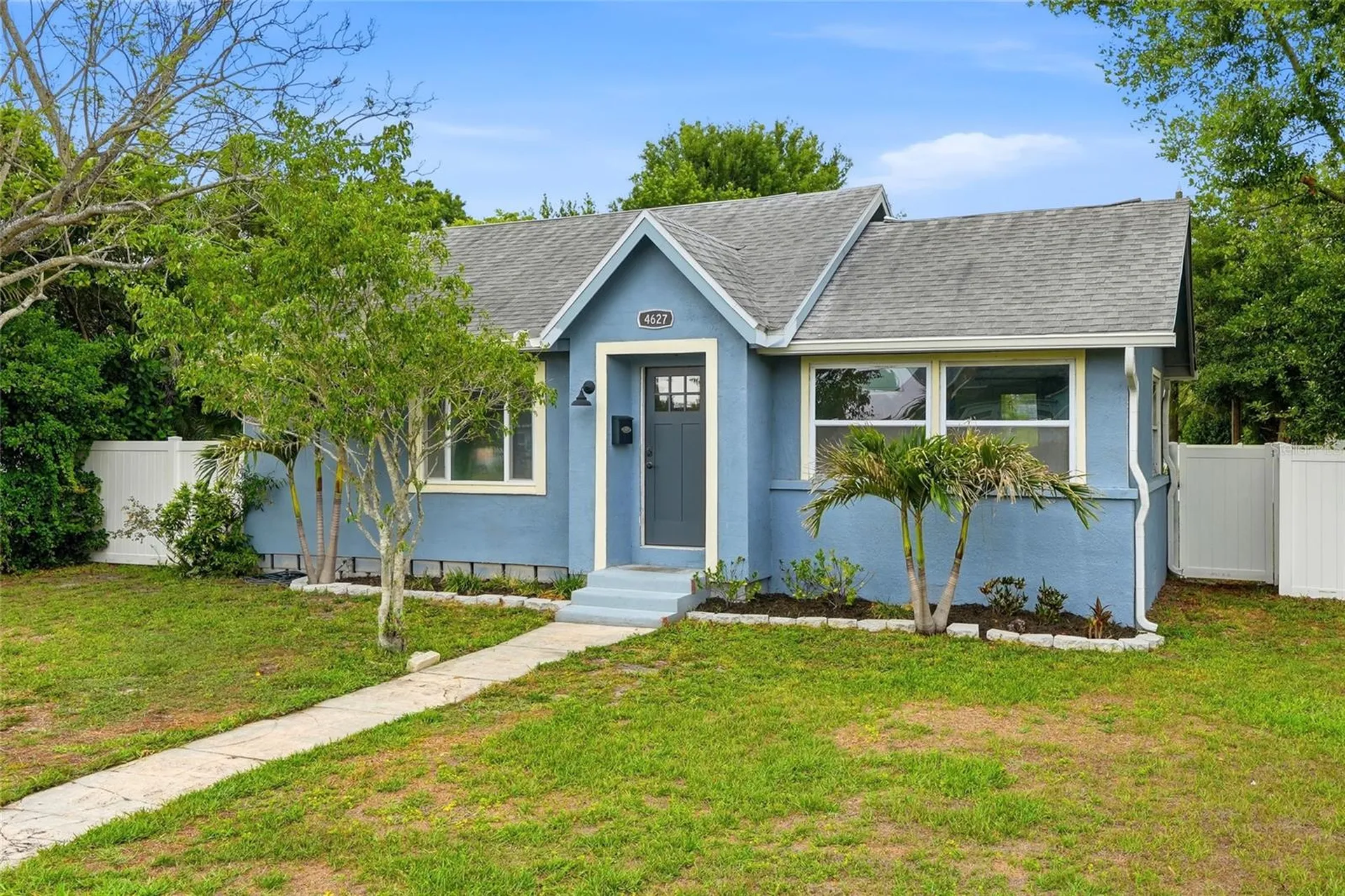 4627 1st Avenue N St Petersburg FL 33713