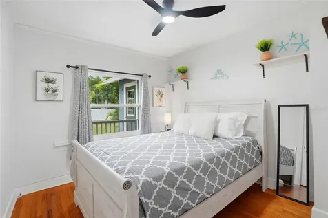 4627 1st Avenue N St Petersburg FL 33713