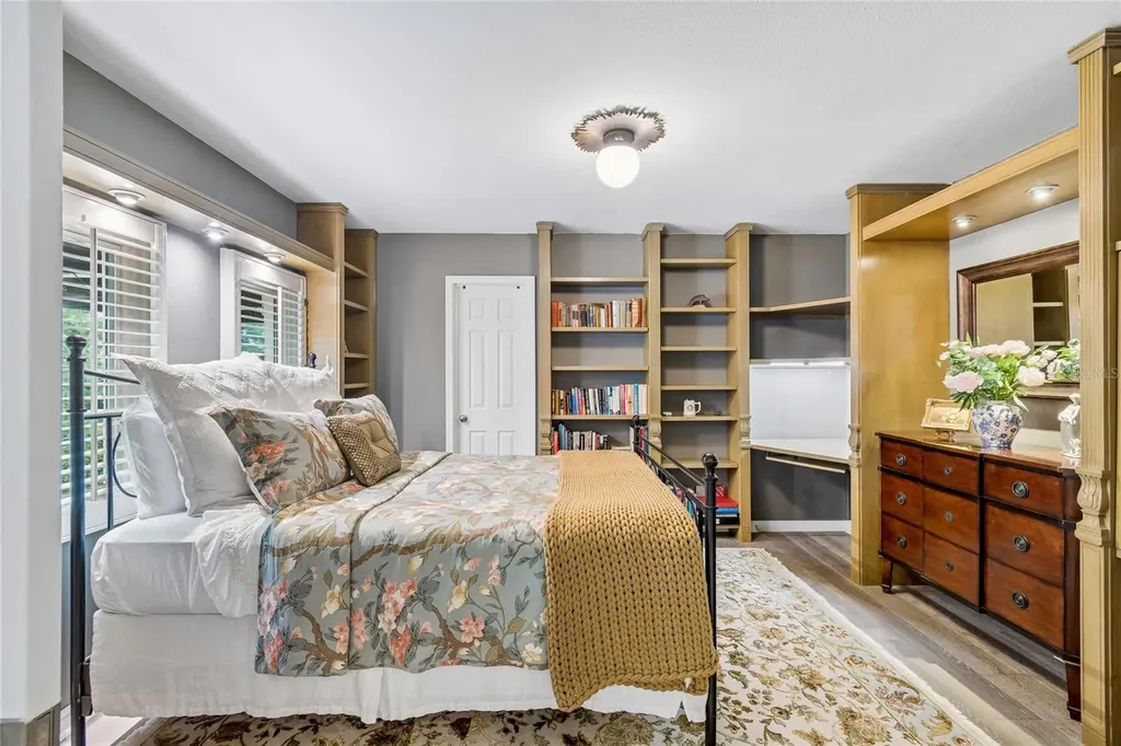 3133 Lake Ellen Drive Tampa FL 33618