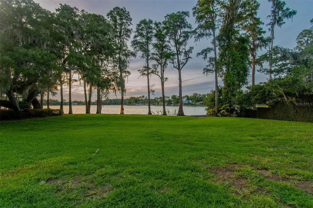 3133 Lake Ellen Drive Tampa FL 33618