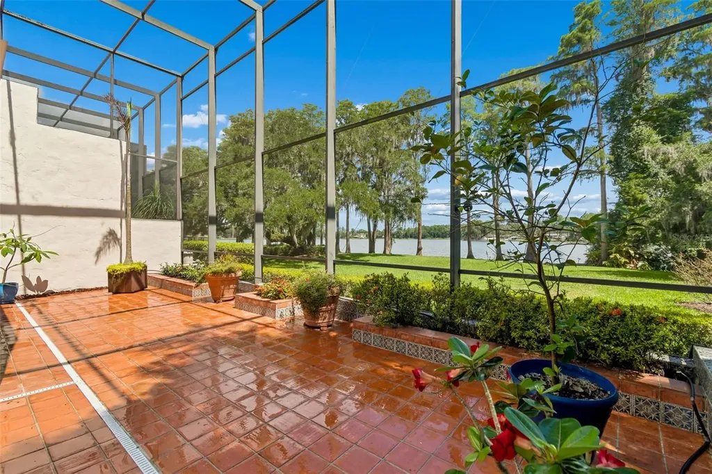 3133 Lake Ellen Drive Tampa FL 33618