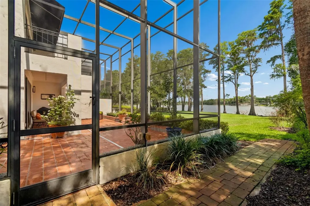 3133 Lake Ellen Drive Tampa FL 33618