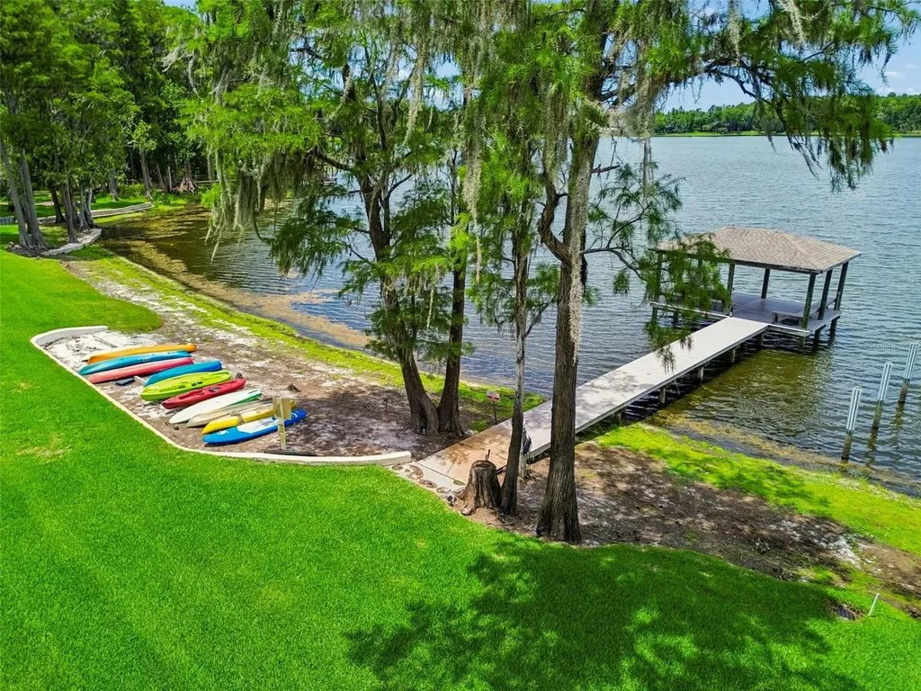 3133 Lake Ellen Drive Tampa FL 33618