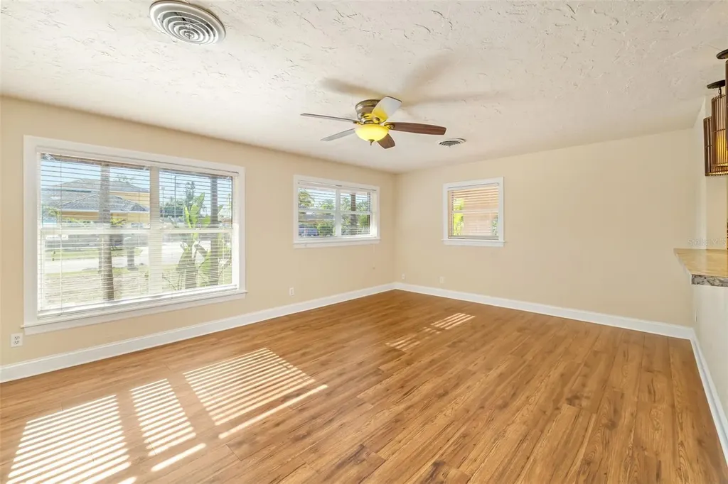 4219 35th Street W Bradenton FL 34205
