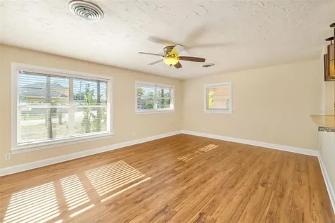 4219 35th Street W Bradenton FL 34205