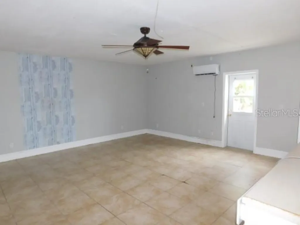 10512 Van Wyck Terrace Port Charlotte FL 33981
