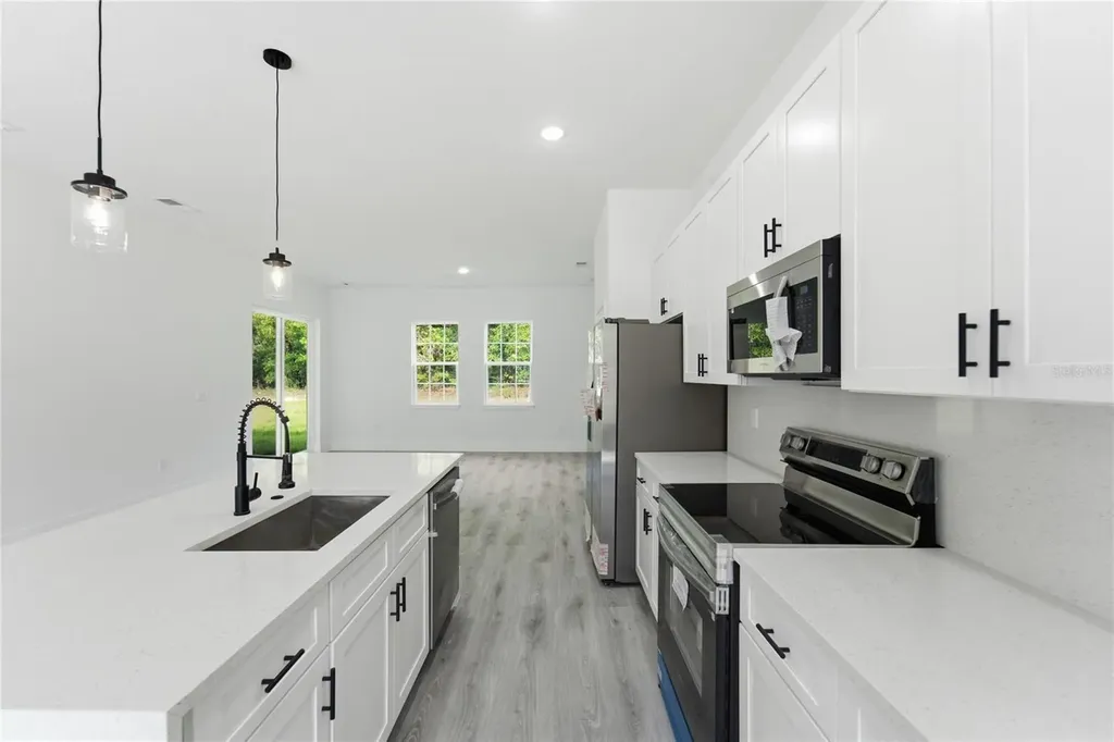 226 E Caldwell Drive Dunnellon FL 34434