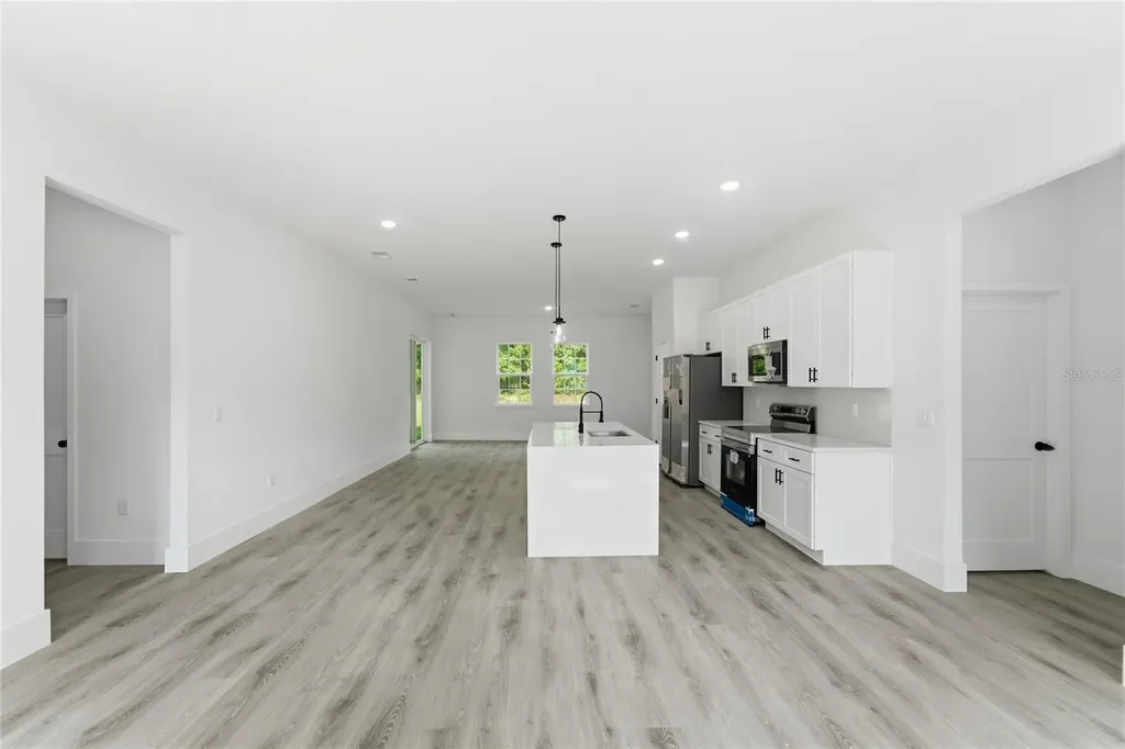 226 E Caldwell Drive Dunnellon FL 34434
