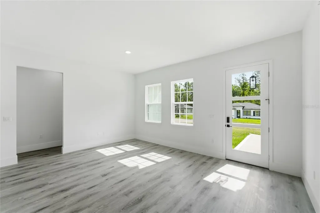 226 E Caldwell Drive Dunnellon FL 34434