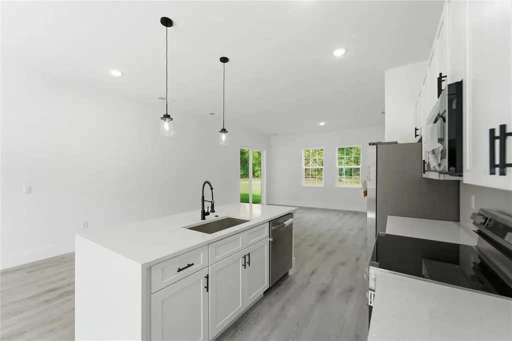 226 E Caldwell Drive Dunnellon FL 34434
