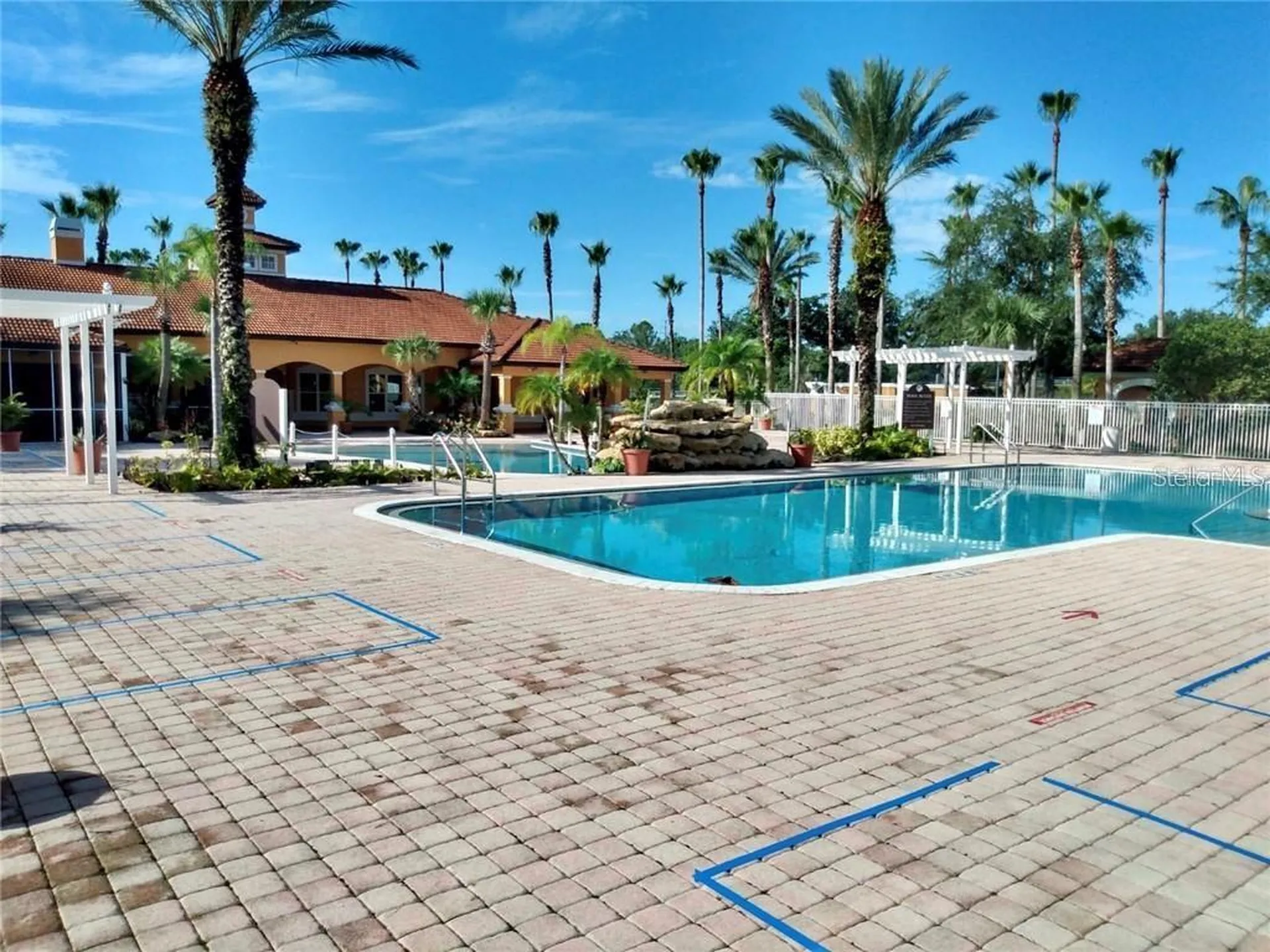 5447 Vineland Road Orlando FL 32811