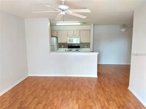 5447 Vineland Road Orlando FL 32811