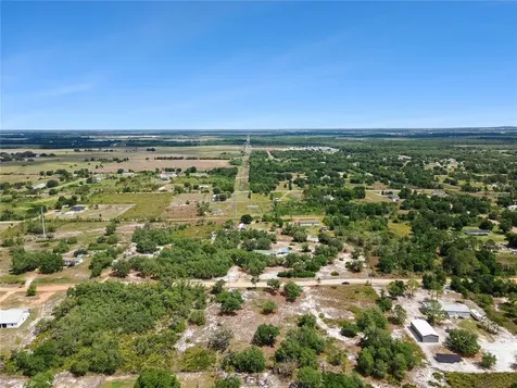 Allison NE Avenue Lake Wales FL 33859