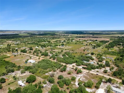 Allison NE Avenue Lake Wales FL 33859