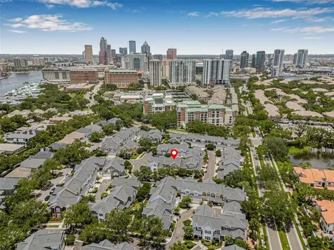 313 Inner Harbour Circle Tampa FL 33602