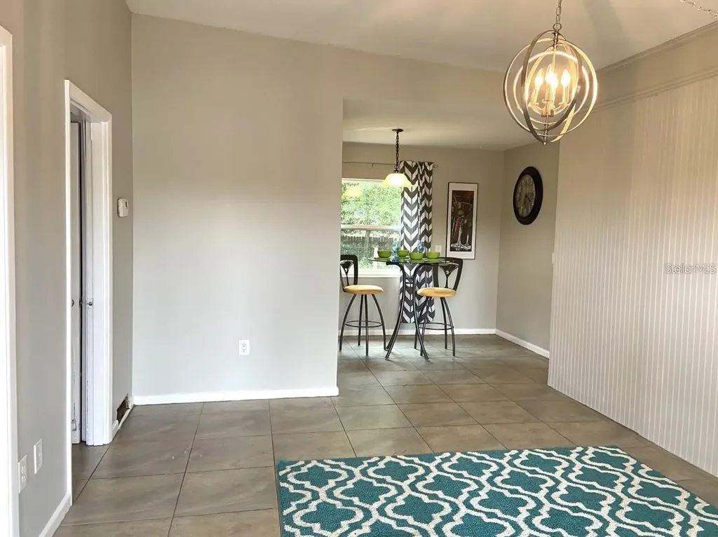 813 S Amelia Avenue Deland FL 32724