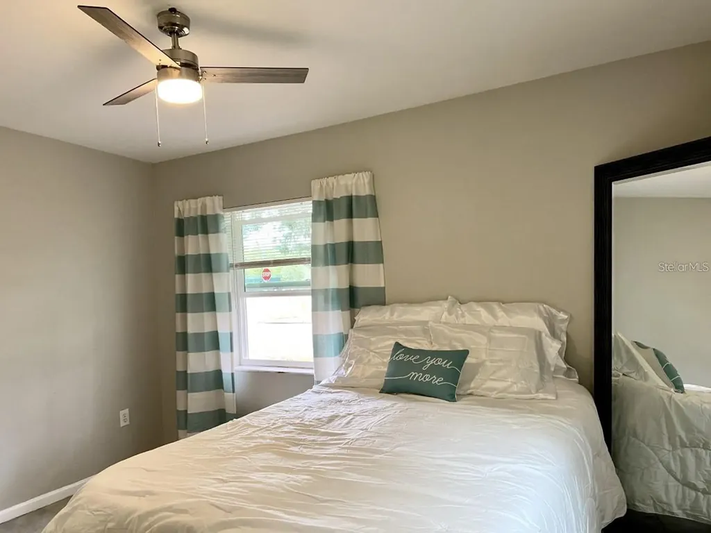 813 S Amelia Avenue Deland FL 32724