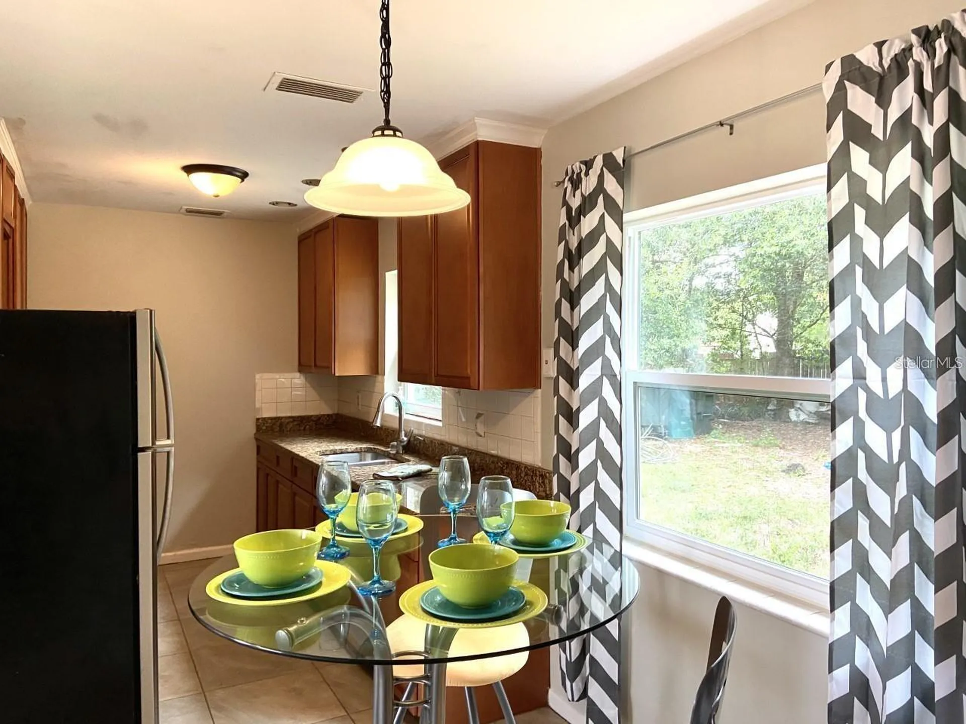 813 S Amelia Avenue Deland FL 32724