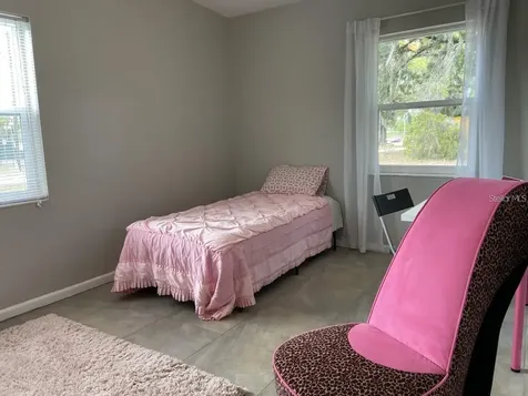 813 S Amelia Avenue Deland FL 32724