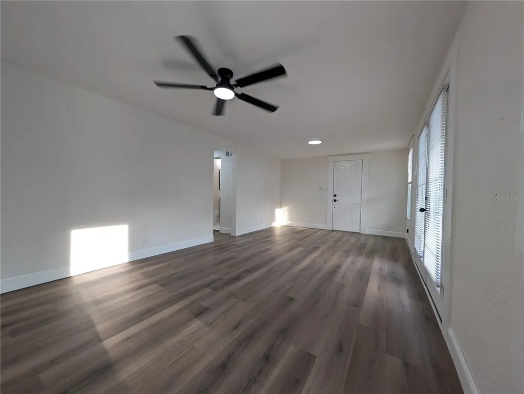 985 8th Avenue S St Petersburg FL 33705