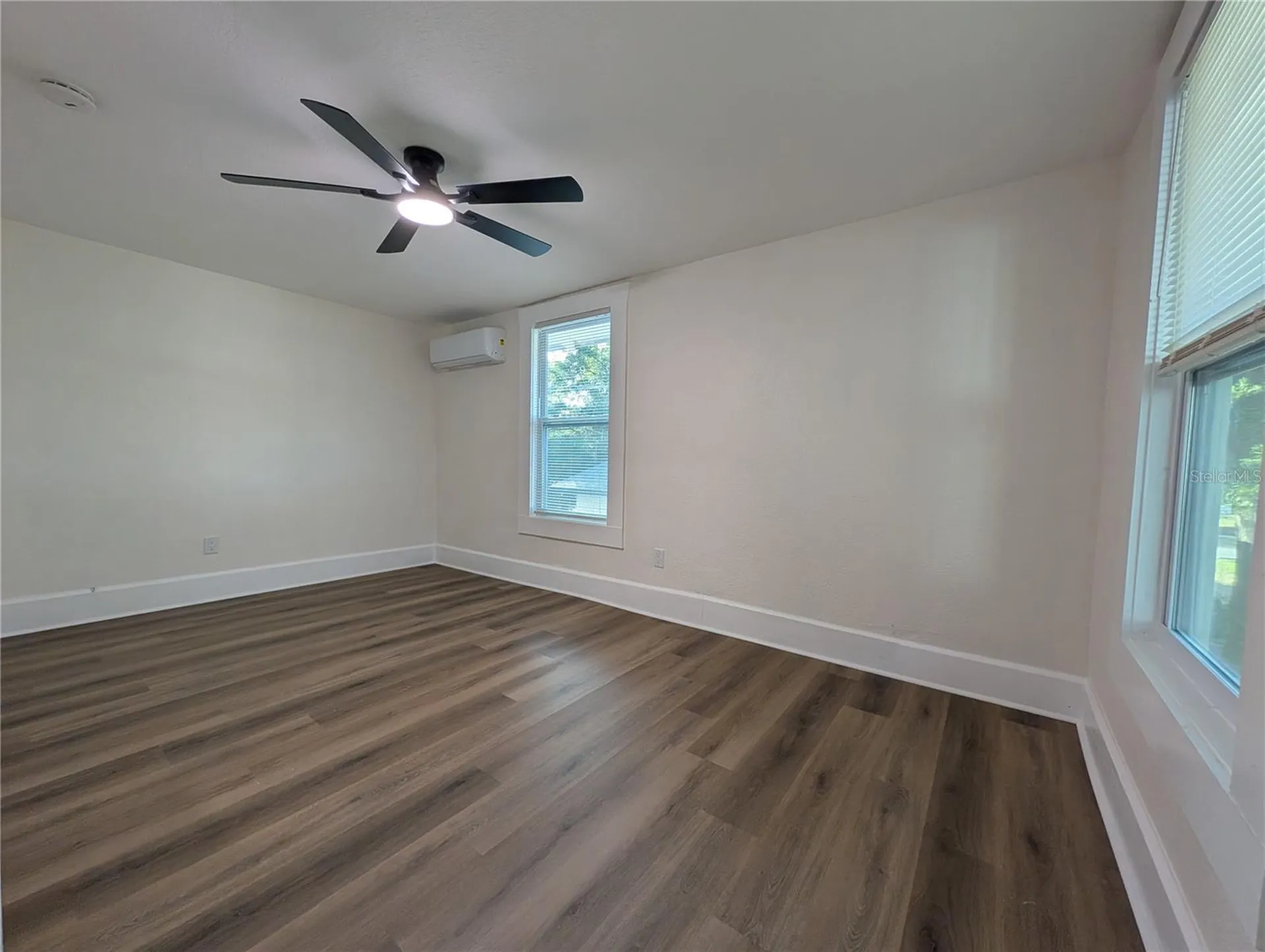 985 8th Avenue S St Petersburg FL 33705