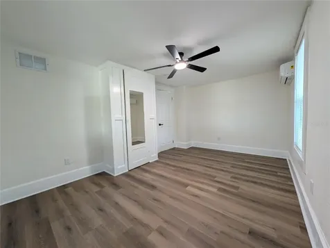 985 8th Avenue S St Petersburg FL 33705