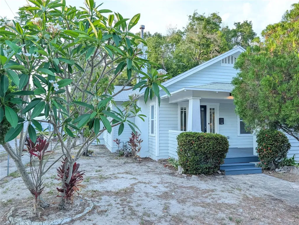 985 8th Avenue S St Petersburg FL 33705