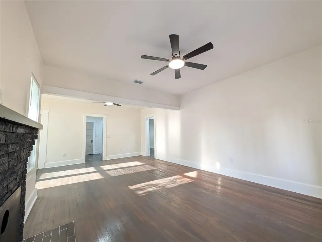 985 8th Avenue S St Petersburg FL 33705