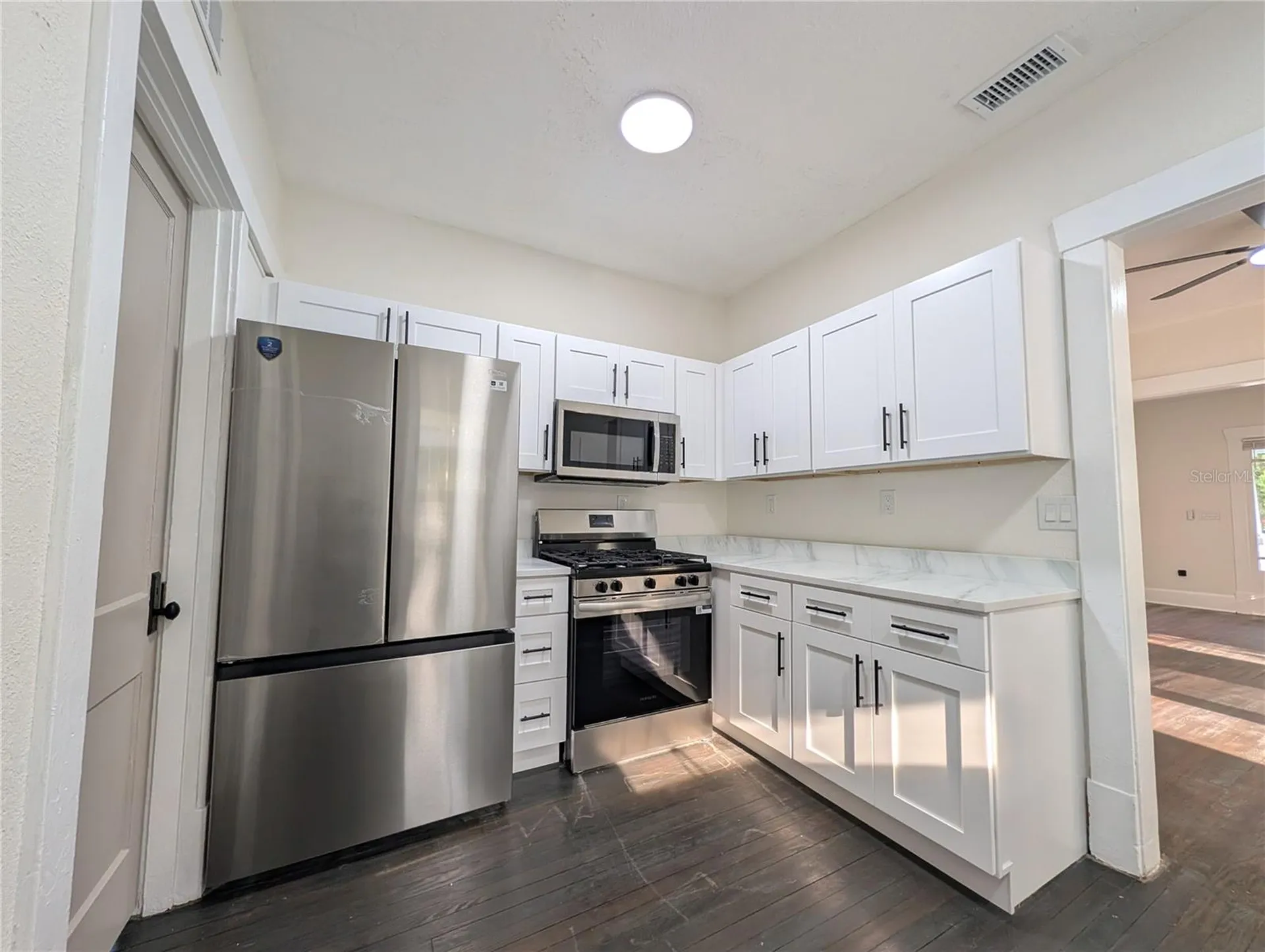 985 8th Avenue S St Petersburg FL 33705