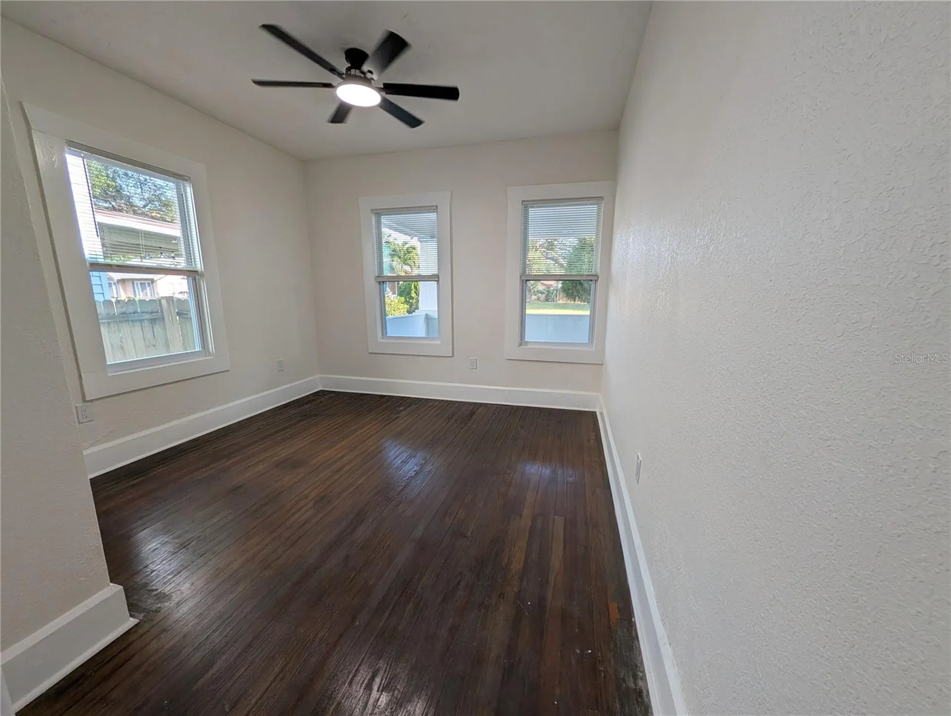 985 8th Avenue S St Petersburg FL 33705