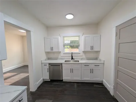 985 8th Avenue S St Petersburg FL 33705