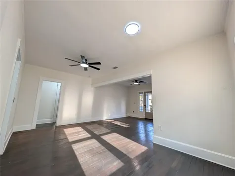 985 8th Avenue S St Petersburg FL 33705