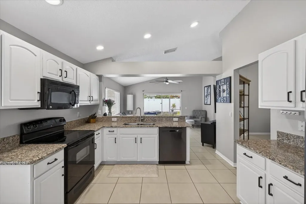 8503 Bella Way Tampa FL 33635