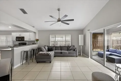 8503 Bella Way Tampa FL 33635