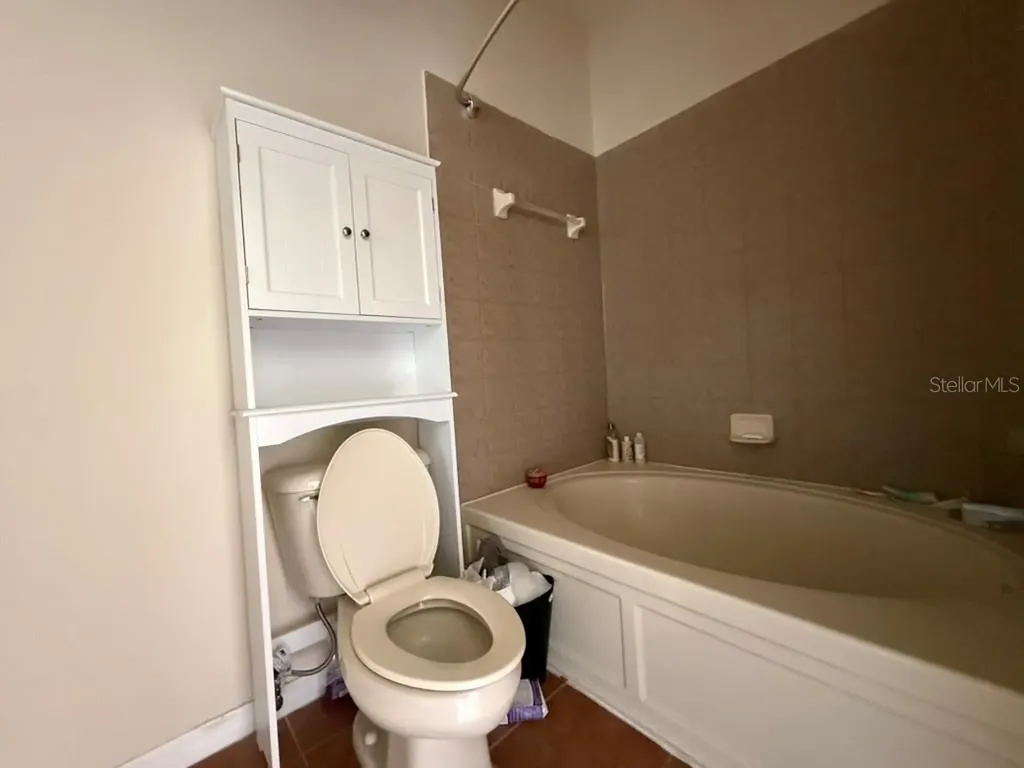 11537 Declaration Drive Tampa FL 33635